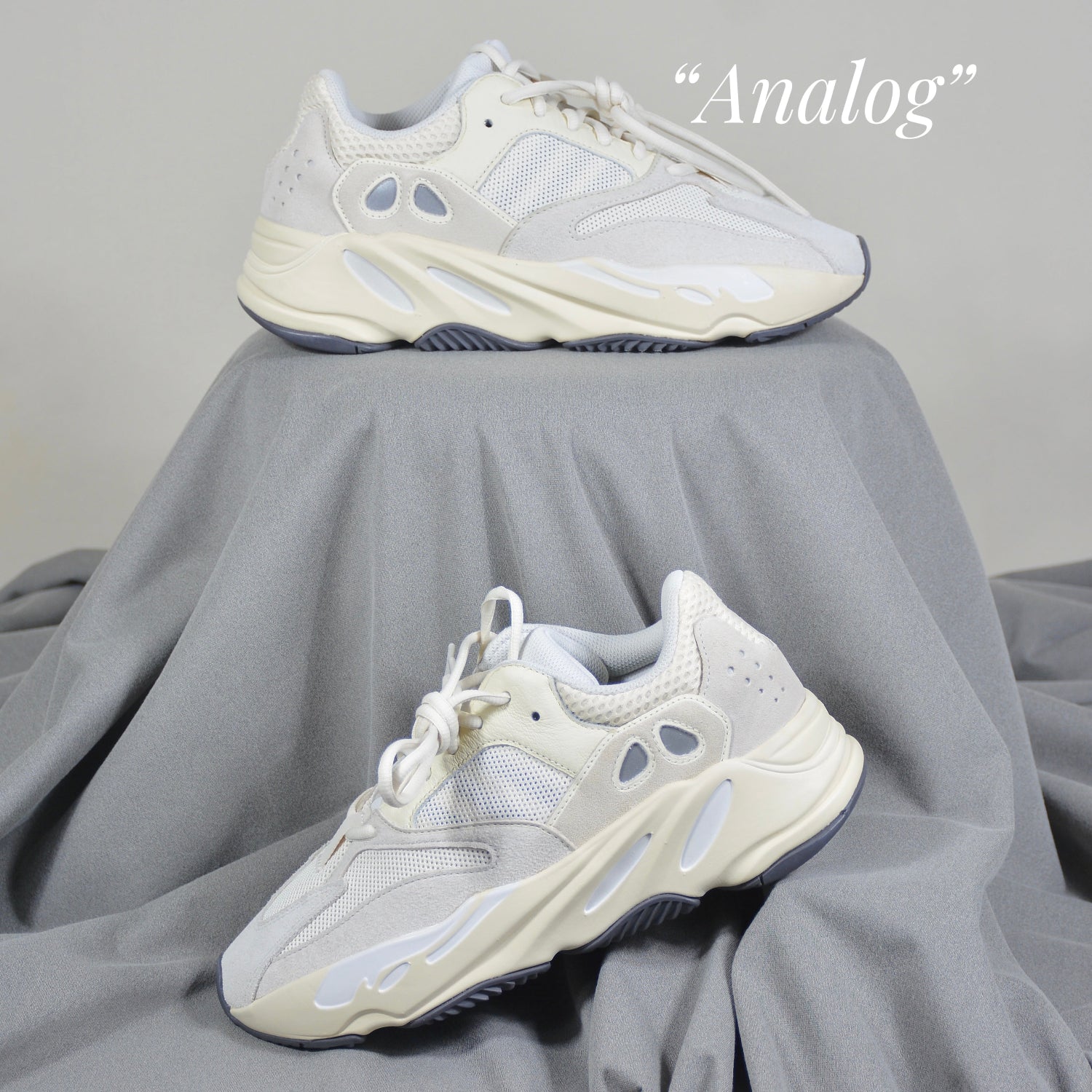 Pantofi Sport Yeezy Boost 700 Analog Bej Crem