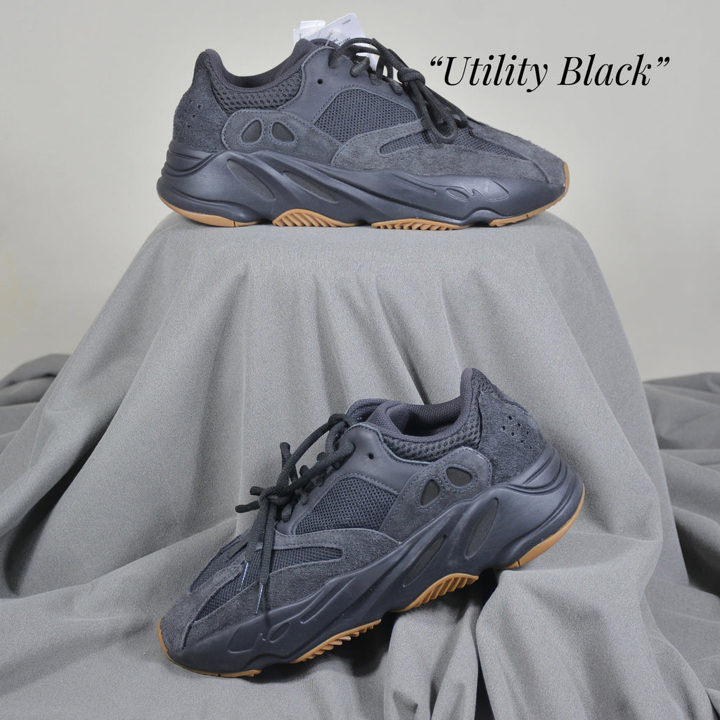 Pantofi Sport Yeezy Boost 700 Utility Black FV5304
