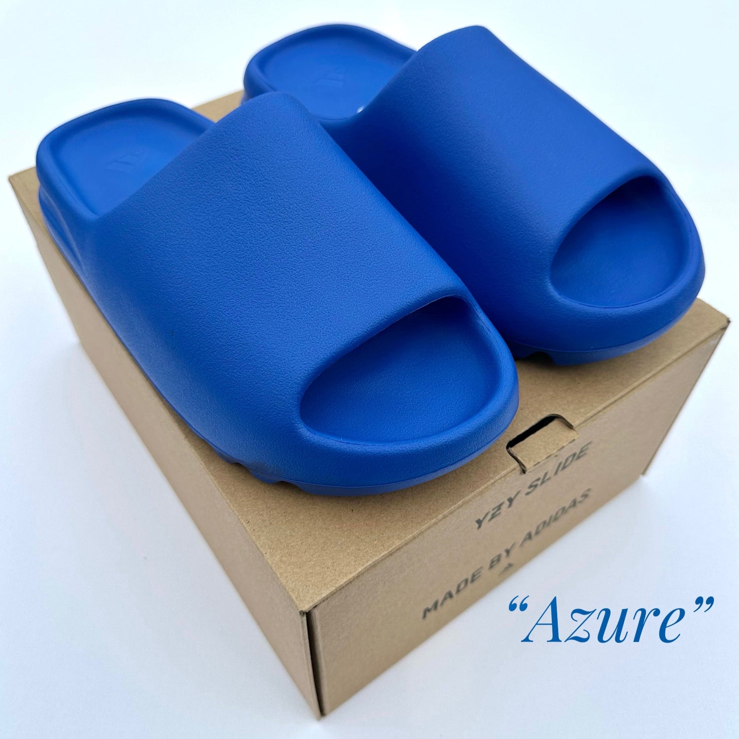 Papuci Sport Yeezy Slide Azure Albastru ID4133