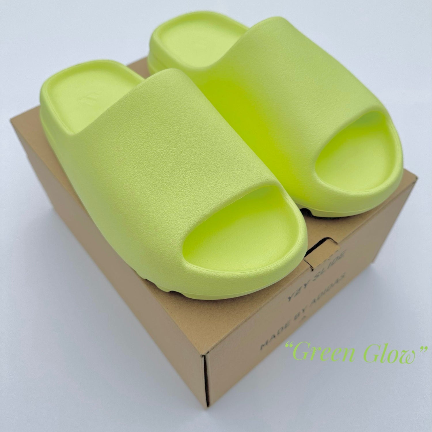 Papuci Sport Yeezy Slide Green-Glow HQ6447