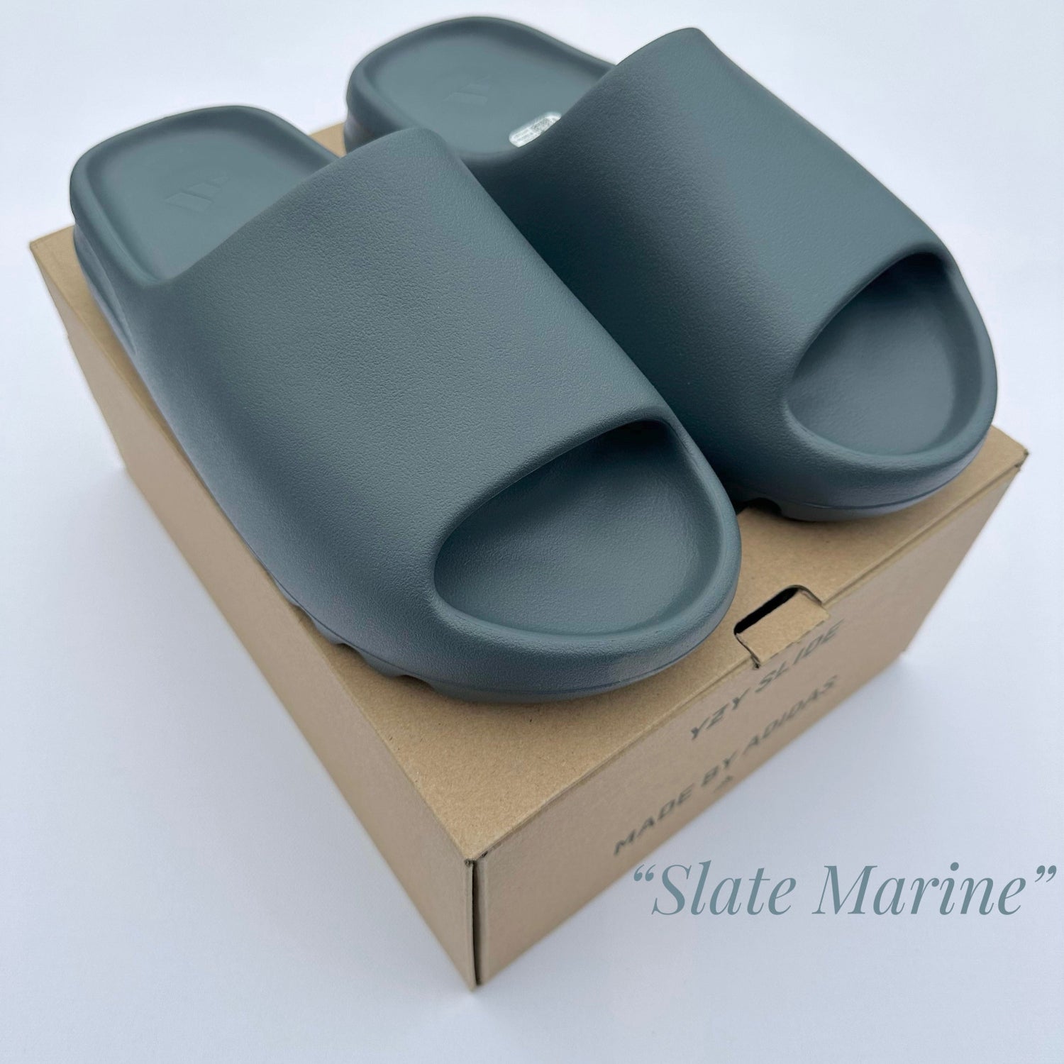 Papuci Sport Yeezy Slide Slate-Marine ID2349