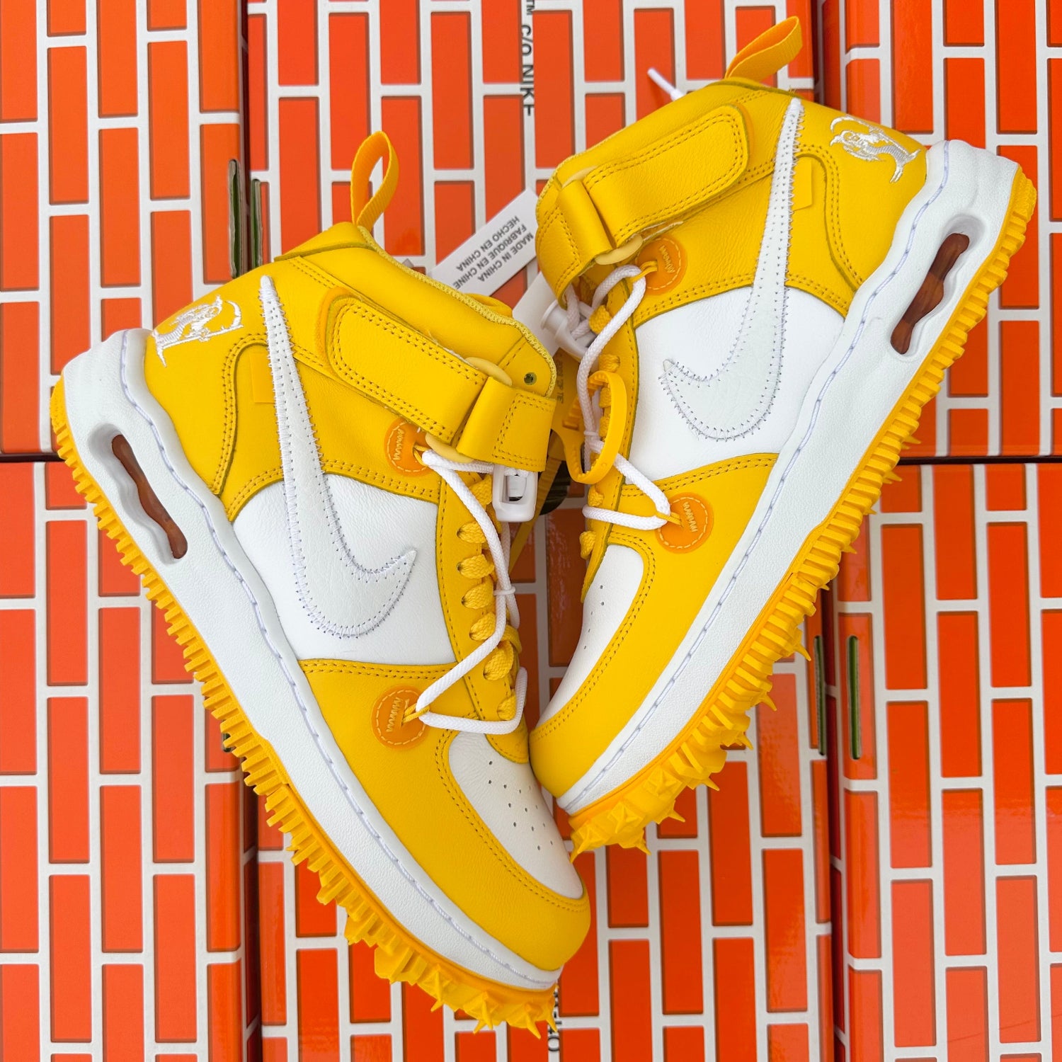 Pantofi Sport Nike Air Force 1 Mid x Off-White Canary Varsity Maize Canary