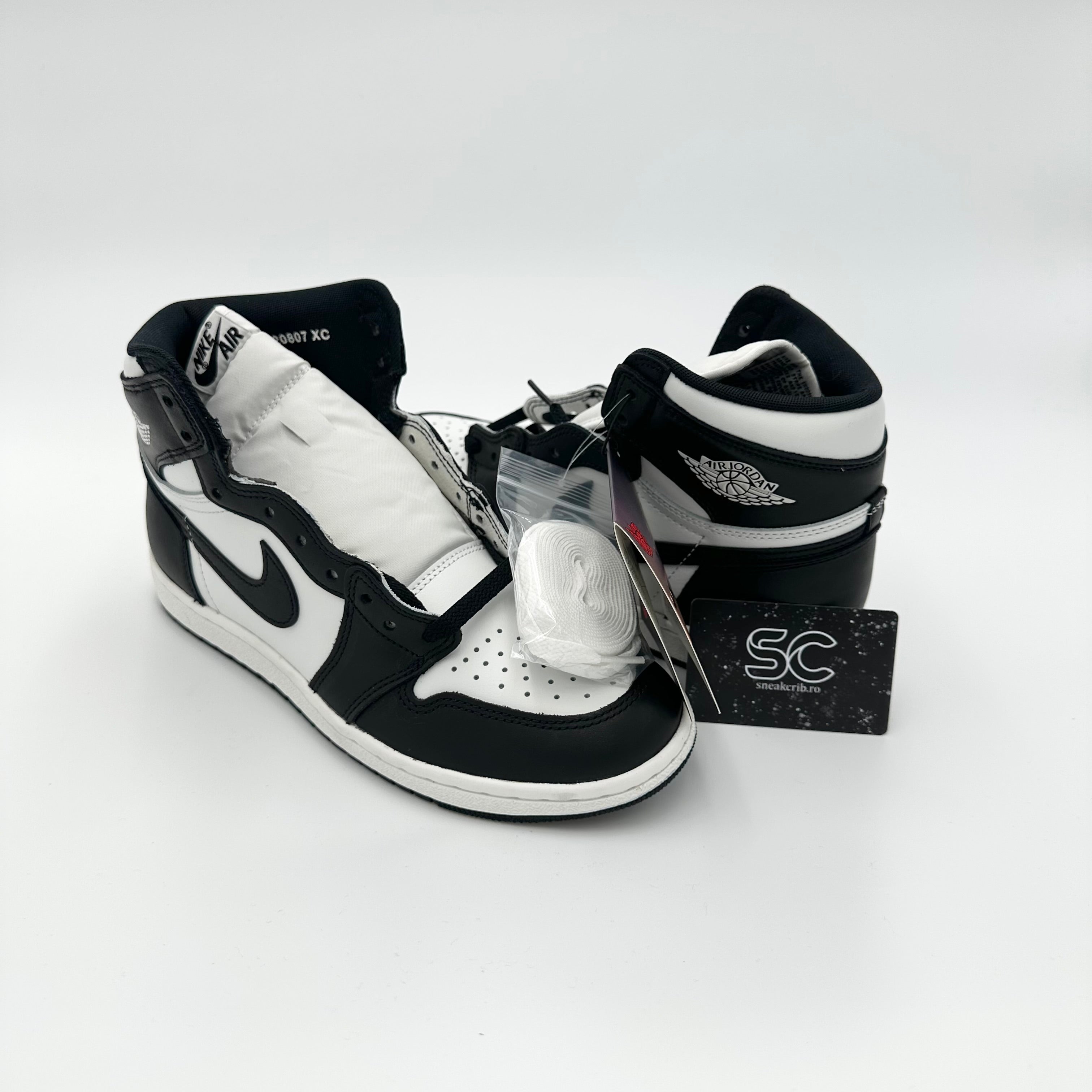 Pantofi Sport Air Jordan 1 Retro High 85 Black/White 2023 BQ4422-001