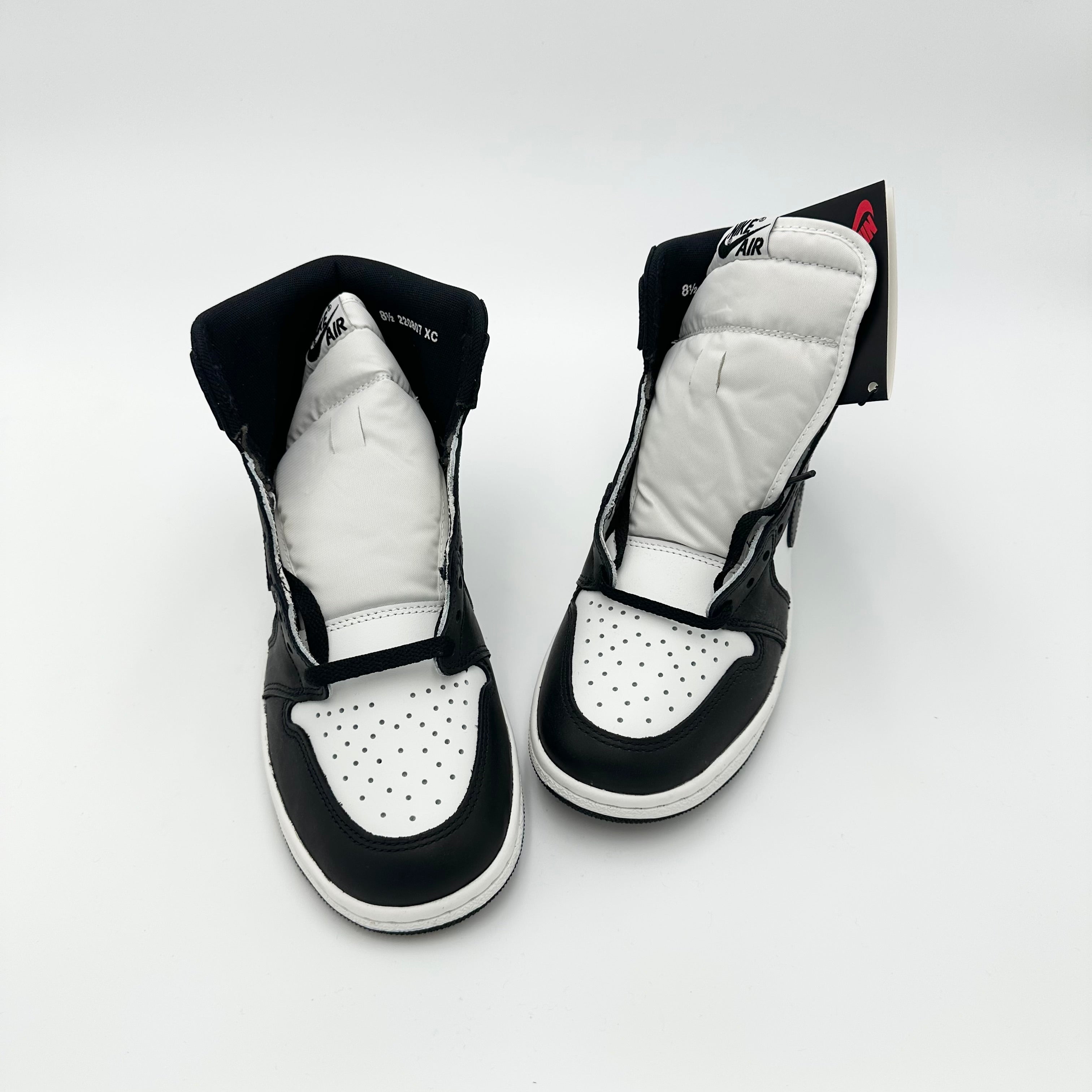 Pantofi Sport Air Jordan 1 Retro High 85 Black/White 2023 BQ4422-001