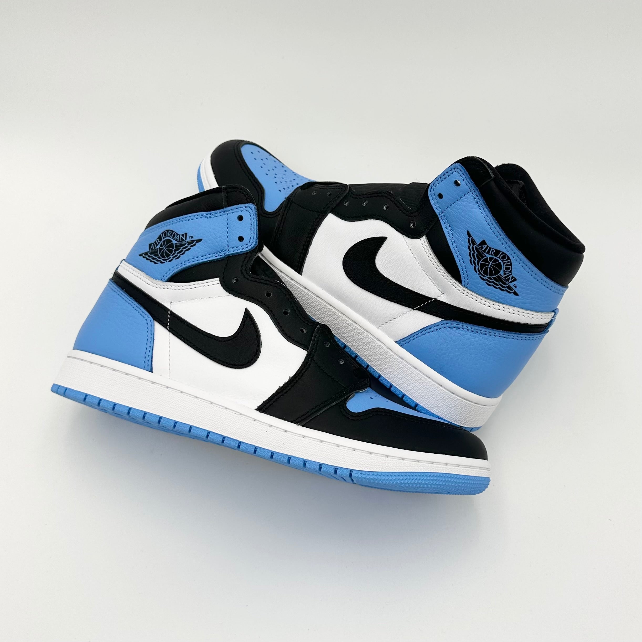 Pantofi Sport Air Jordan 1 Retro High UNC Toe Albastru DZ5485-400