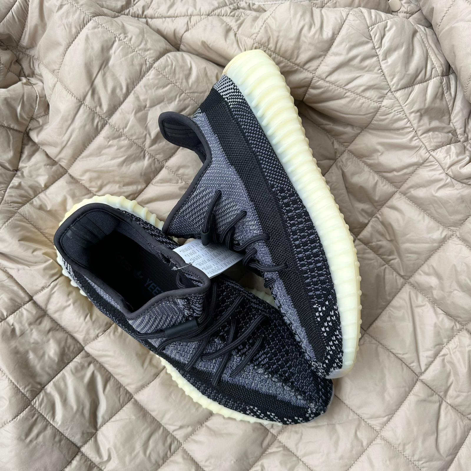 Pantof Sport Pantof Sport Yeezy Boost 350 V2 Carbon FZ5000