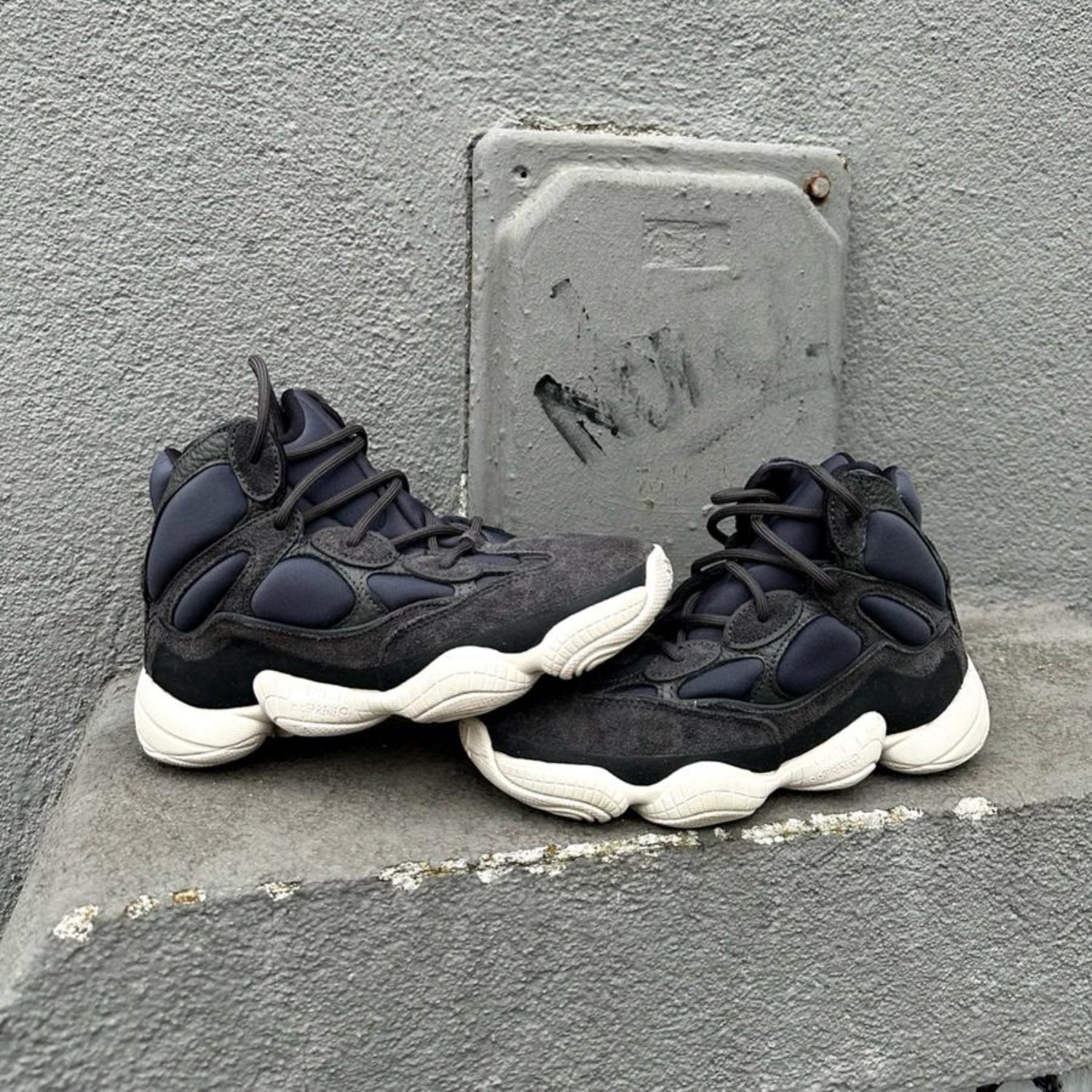 Pantofi Sport Yeezy Boost 500 High Slate FW4968