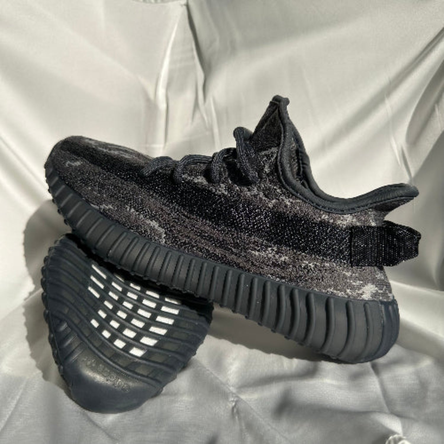 Pantofi Sport Pantof Sport Yeezy Boost 350 V2 Dark Salt Gri ID4811
