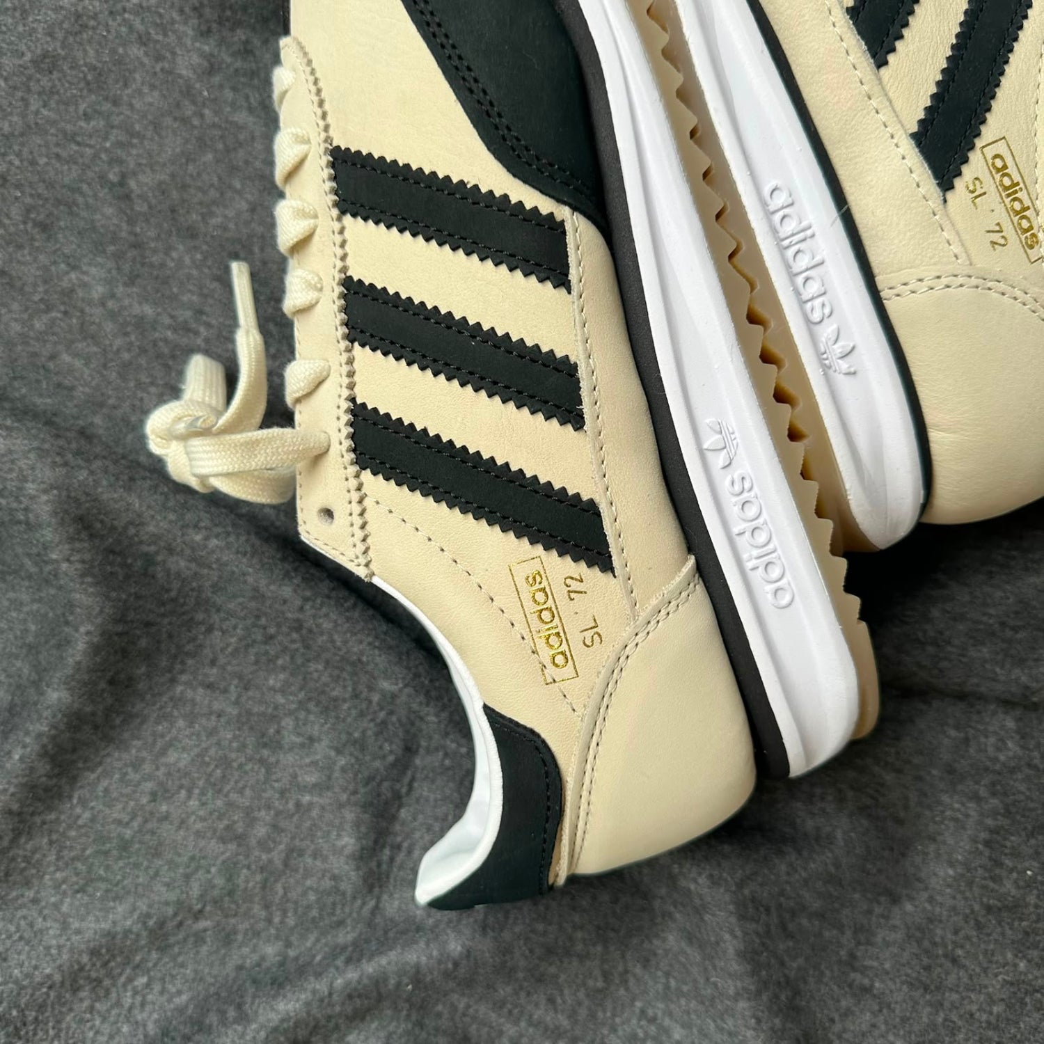 Pantofi Sport Adidas SL 72 Beige Black JR8848