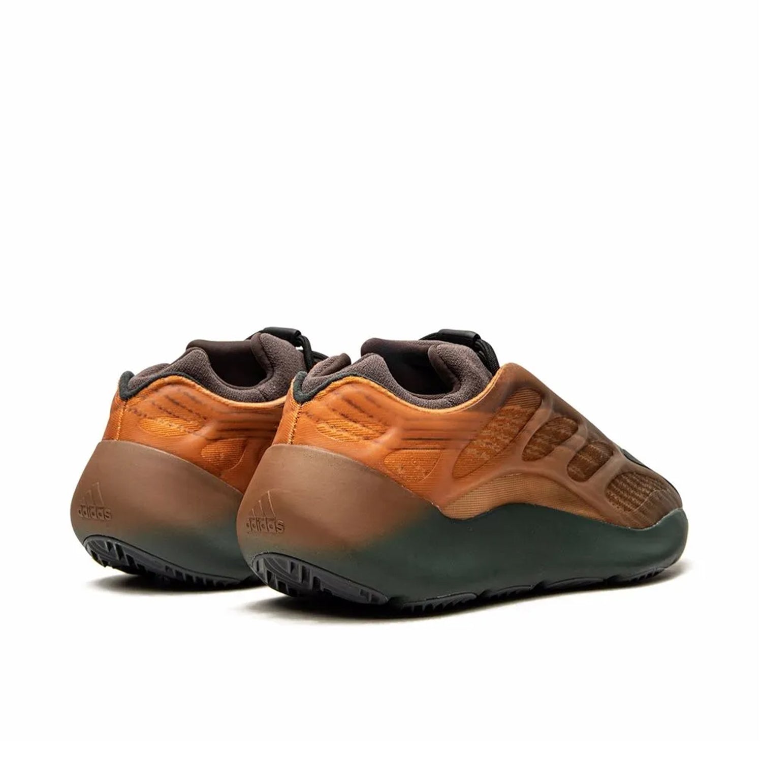 Pantofi Sport Yeezy Boost 700 V3 Fade Copper GY4109