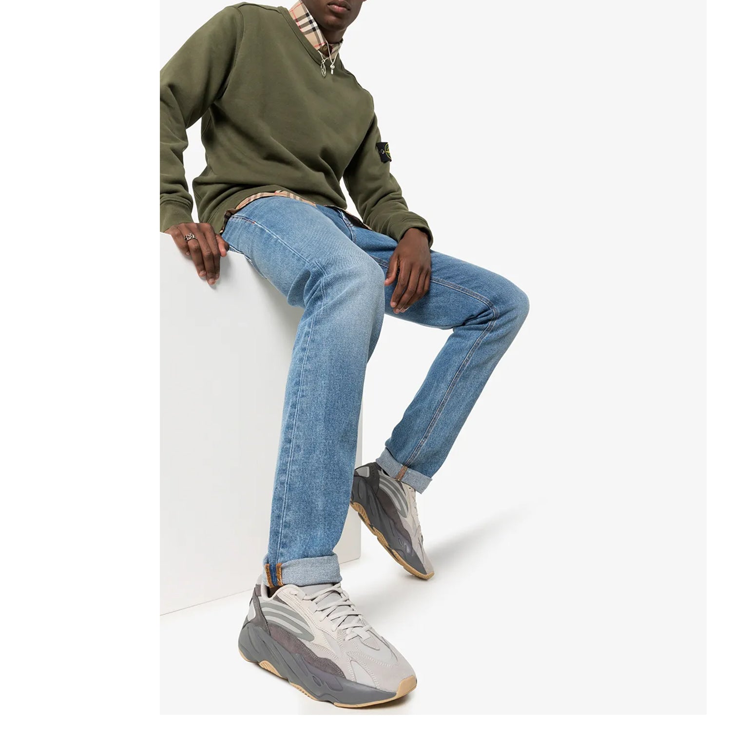 Pantofi Sport Yeezy Boost 700 Tephra FU7914