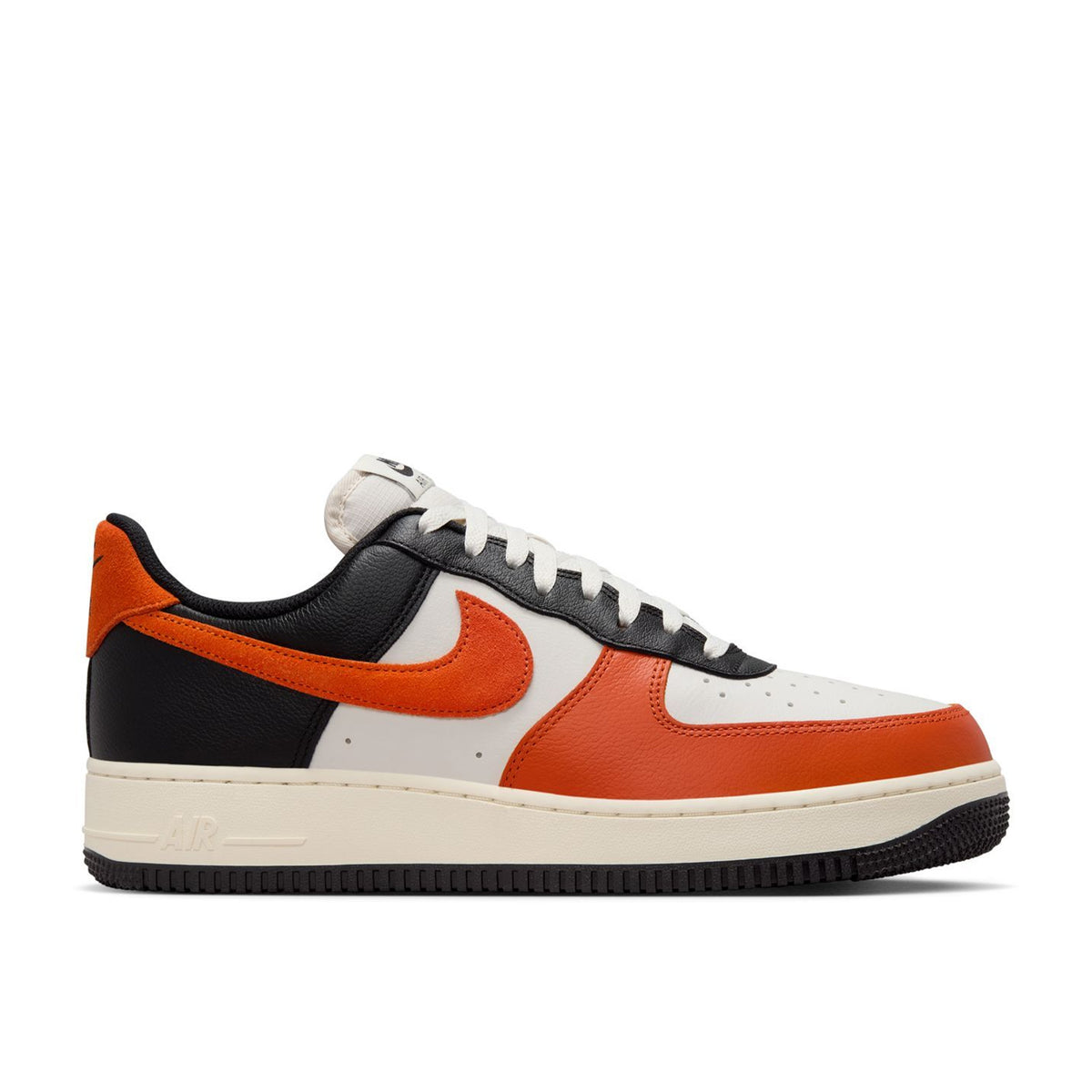 Pantofi Sport Air Force 1 Low Black Vintage Coral HQ4987-010