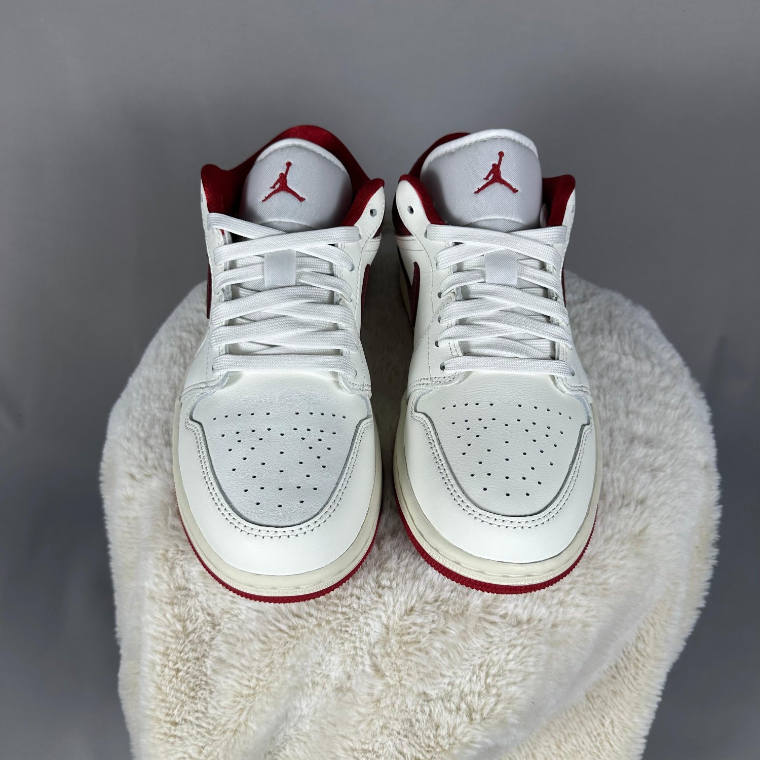 Pantofi Sport Air Jordan 1 low SE Ruby Sail Varsity Red Team Red