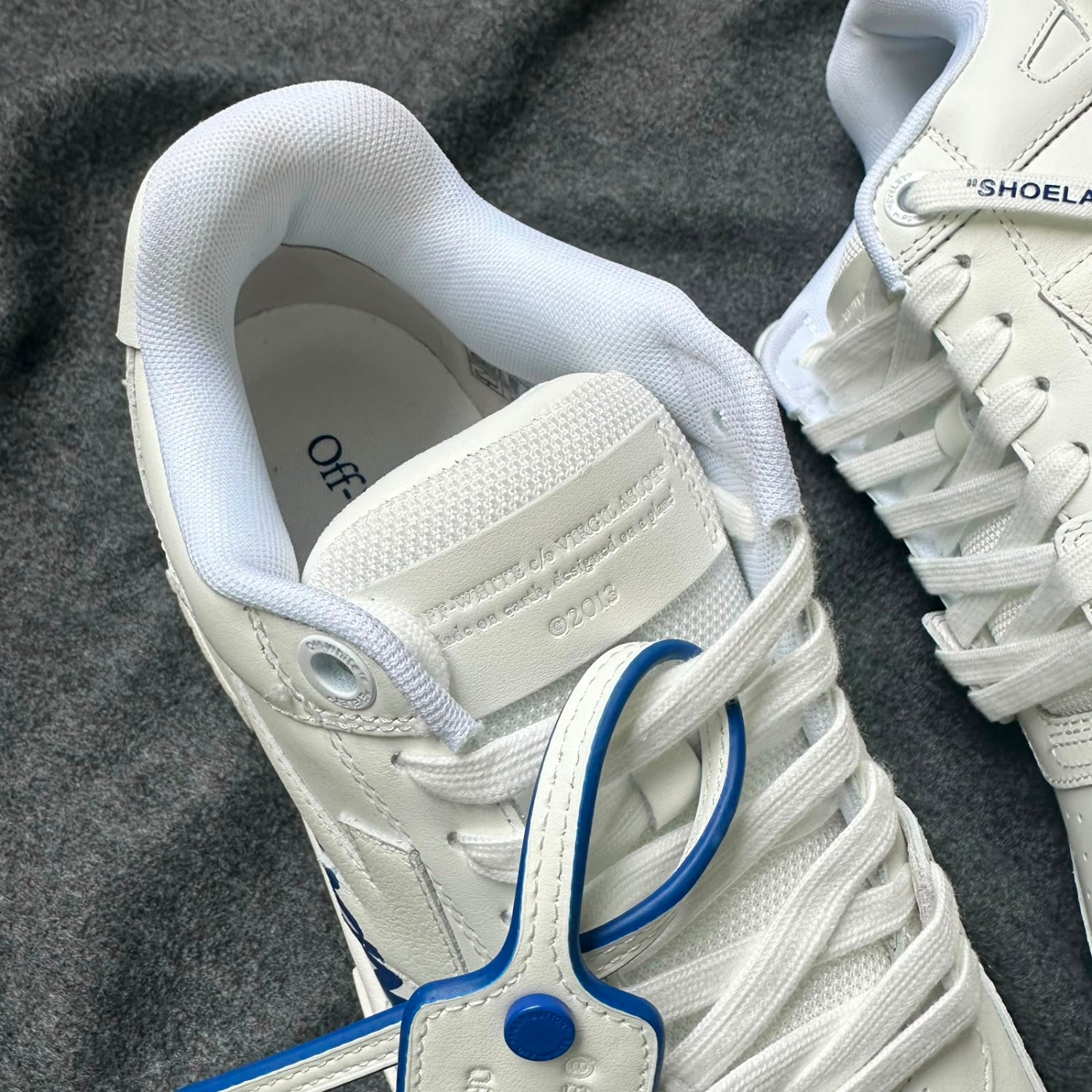 Pantofi Sport Off-White Out Of Office For Walking White Blue OMIA189F24LEA0060145
