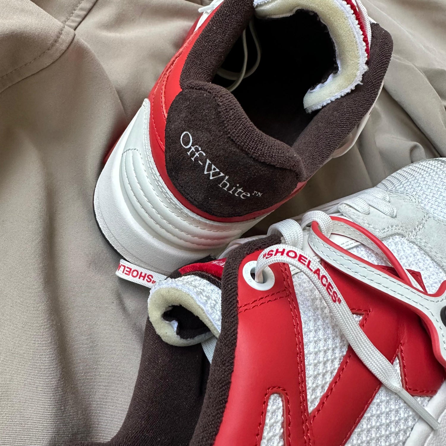 Pantofi Sport Off-White Out Of Office Low White Strawberry Red OMIA243F25LEA0010129