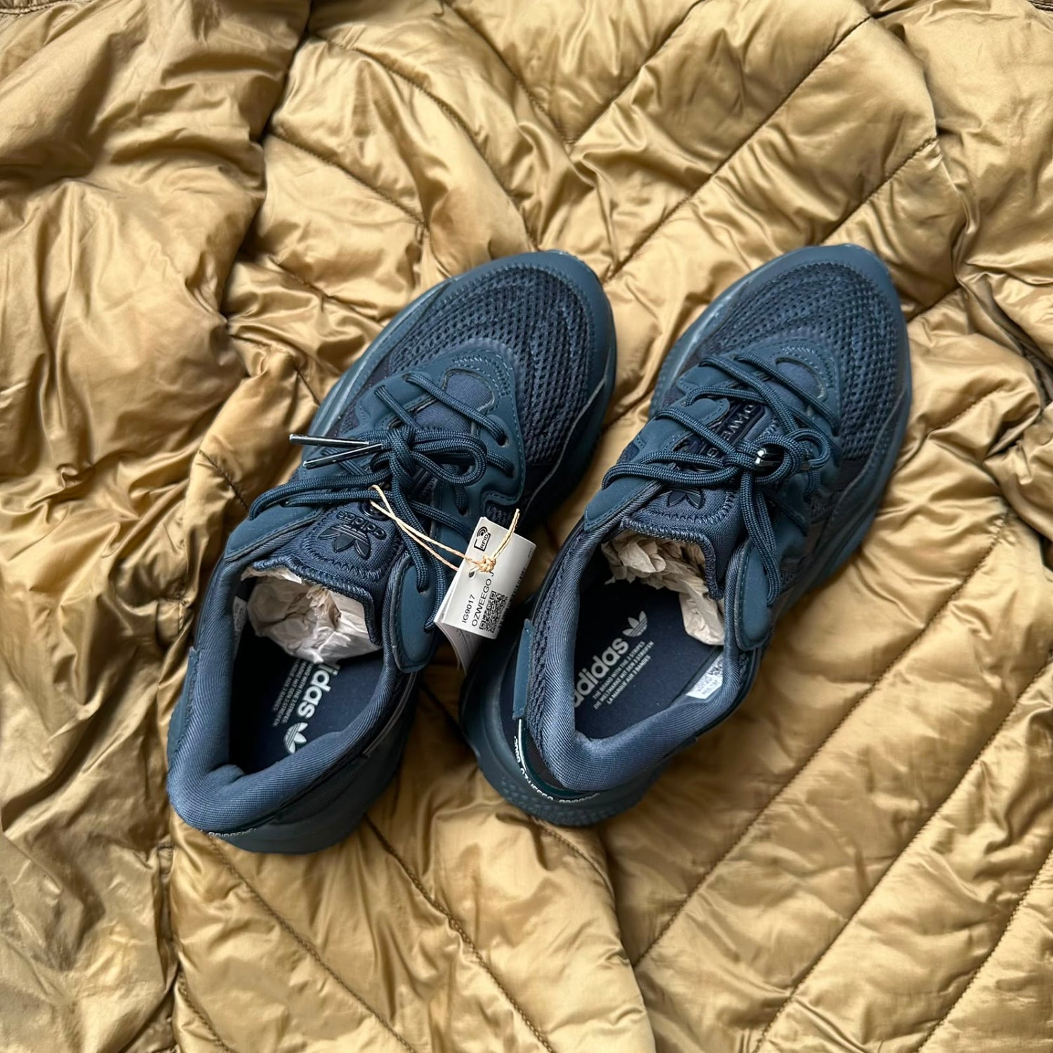 Pantofi Sport Adidas Ozweego Navy-Black IG9017