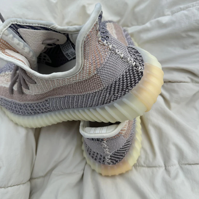 Pantofi Sport Yeezy Boost 350 V2 Ash Pearl  GY7658