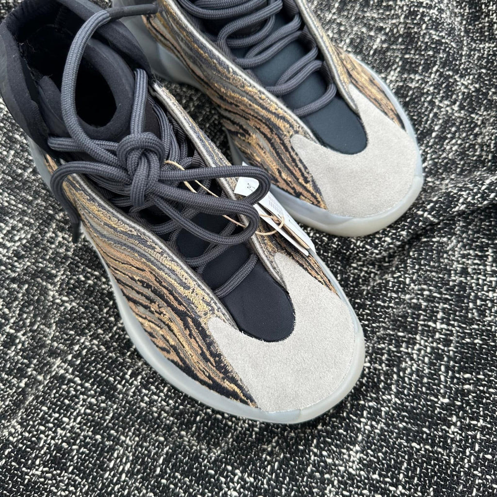Pantofi Sport Yeezy Boost QNTM Amber Tint GX1331