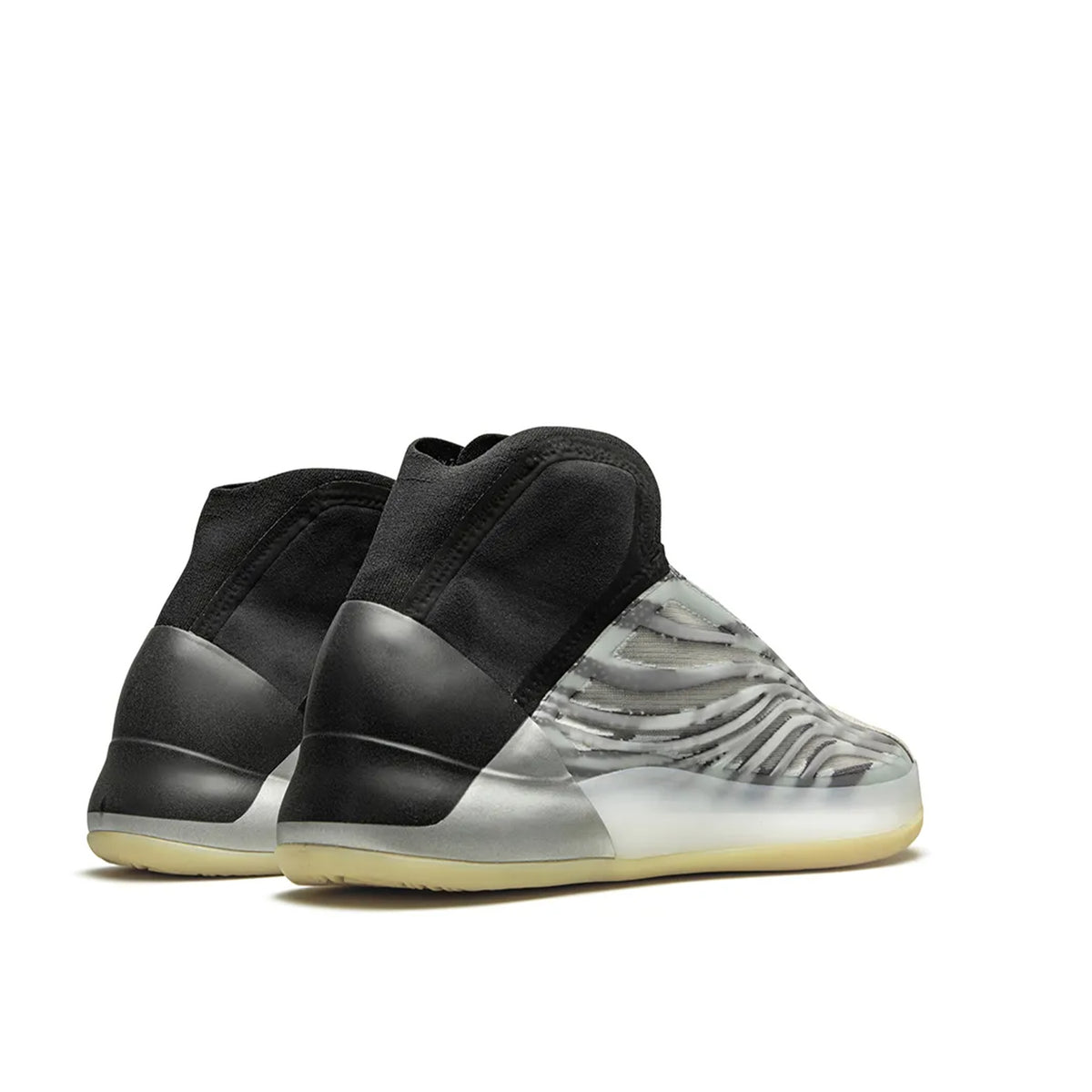 Pantofi Sport Yeezy Boost QNTM Basket Gri FZ4362